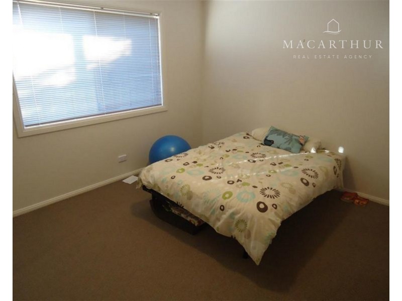 54 Avocet Drive, Estella NSW 2650