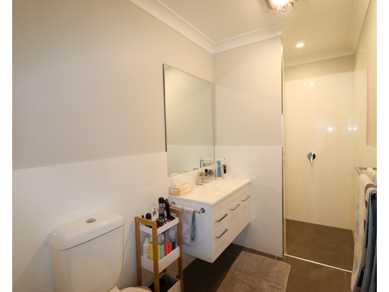 11 Paradise Drive, Gobbagombalin NSW 2650