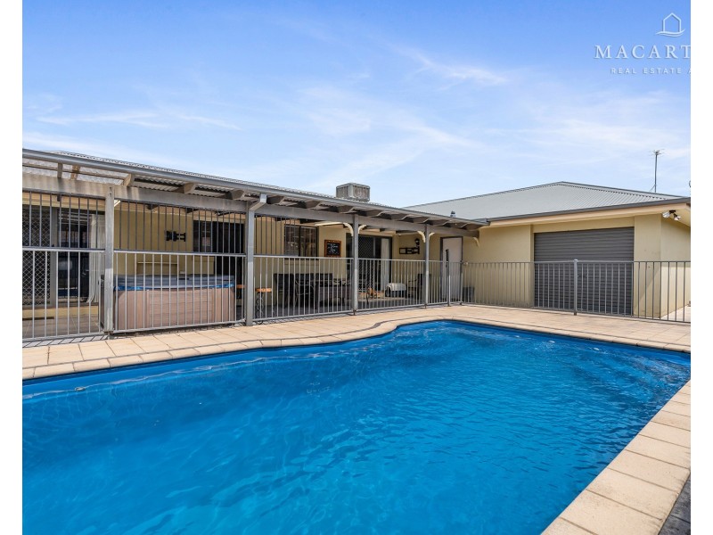 5 Willang Crescent, Glenfield Park NSW 2650