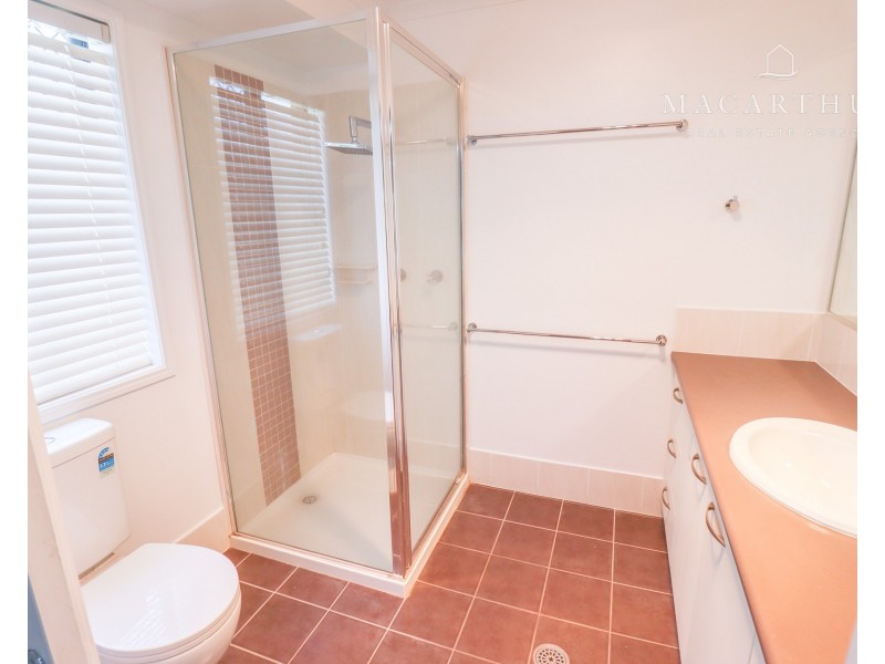17 Walla Place, Glenfield Park NSW 2650