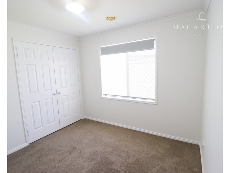17 Walla Place, Glenfield Park NSW 2650