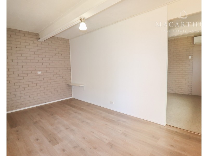 84 Stanley Street, Kooringal NSW 2650