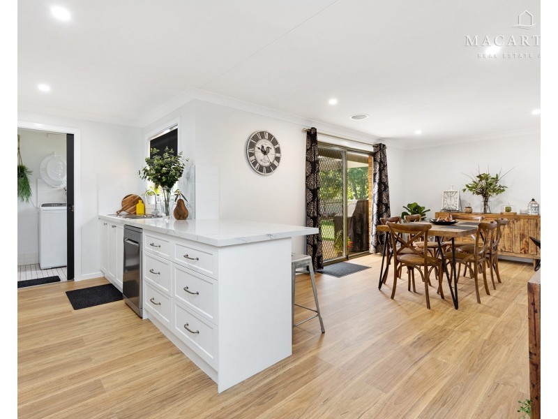 10 Doman Street, Estella NSW 2650