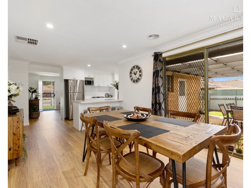 10 Doman Street, Estella NSW 2650