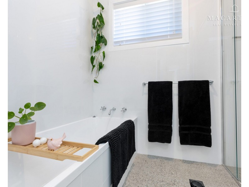 10 Doman Street, Estella NSW 2650