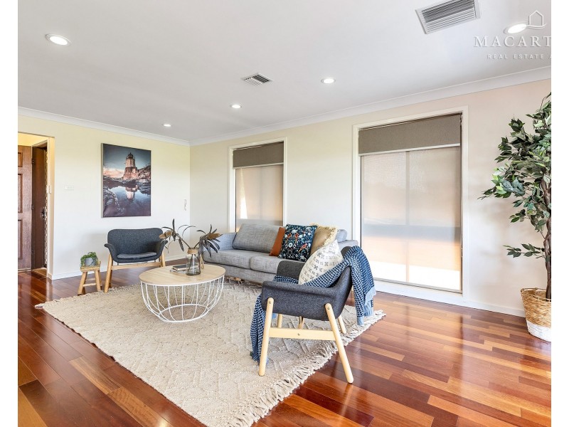 23 Andrews Avenue, Kooringal NSW 2650