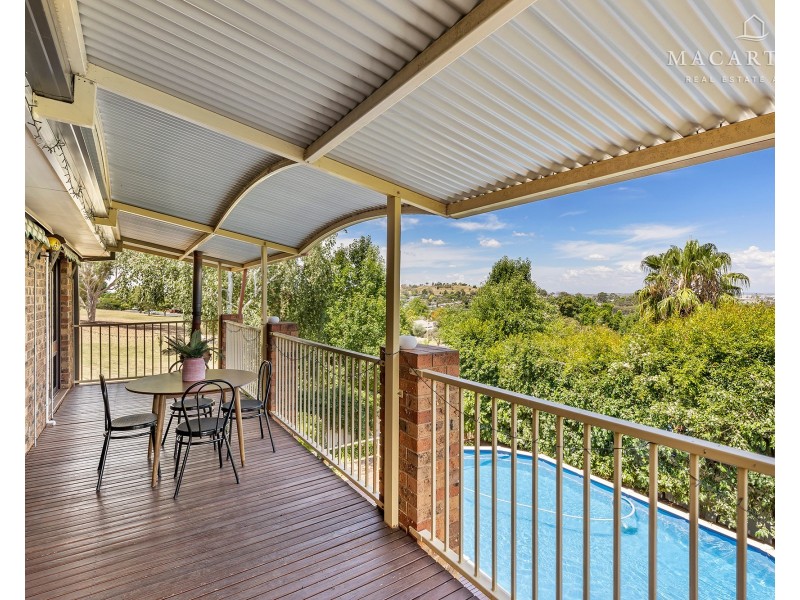 23 Andrews Avenue, Kooringal NSW 2650