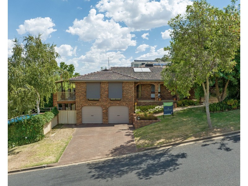 23 Andrews Avenue, Kooringal NSW 2650