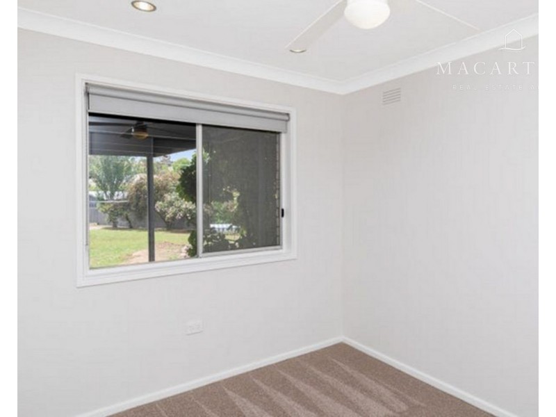 15 Willow Street, Kooringal NSW 2650