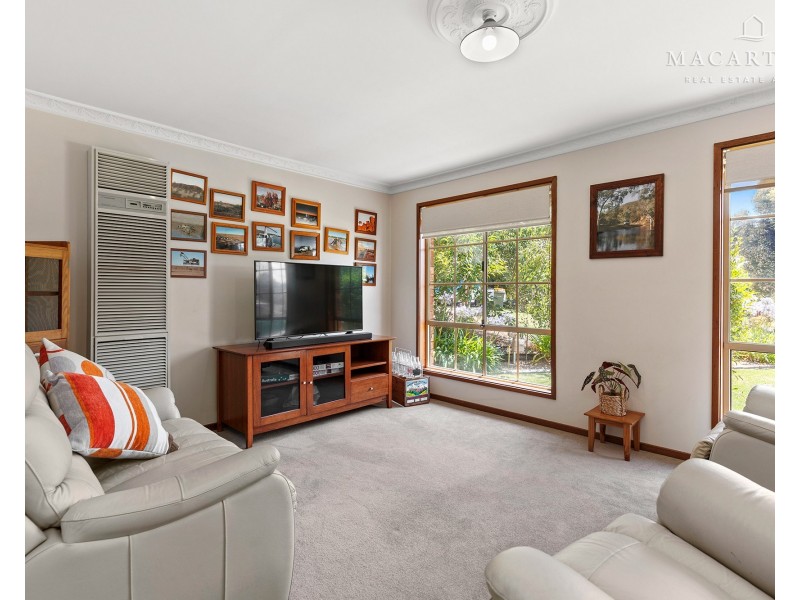 4 Patey Close, Ashmont NSW 2650