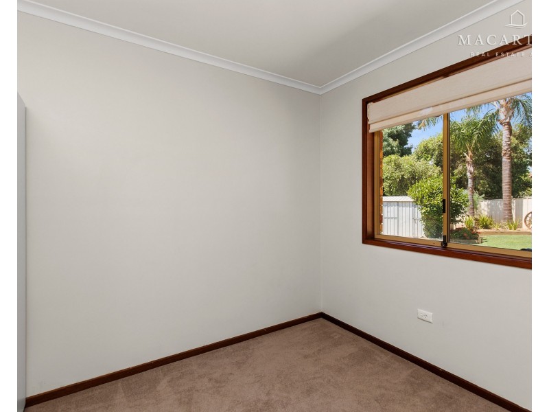 4 Patey Close, Ashmont NSW 2650