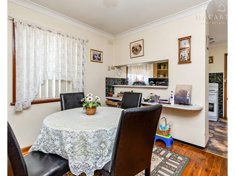 15 Macarthur Street, Ashmont NSW 2650