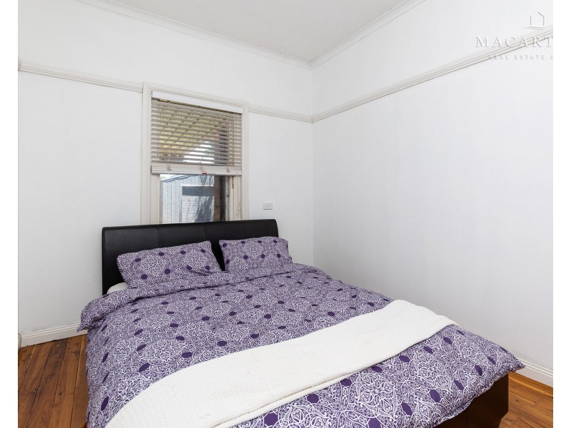 82 Fernleigh Road, Mount Austin NSW 2650