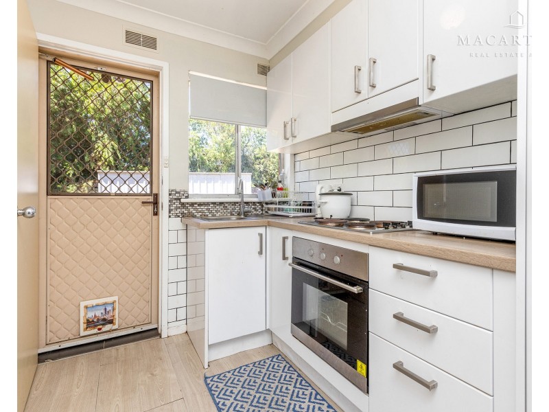 1/13 Edney Street, Kooringal NSW 2650