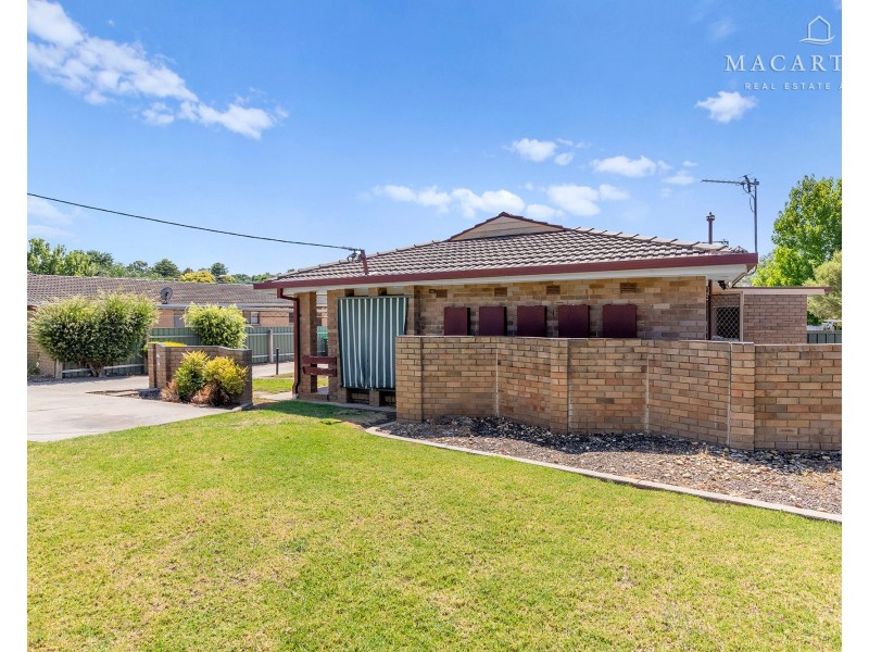 1/13 Edney Street, Kooringal NSW 2650