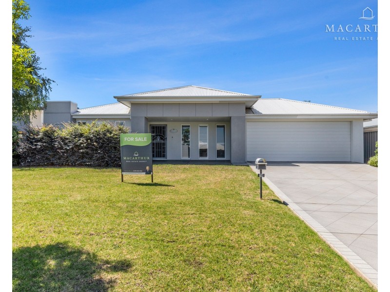 79 Strickland Drive, Boorooma NSW 2650