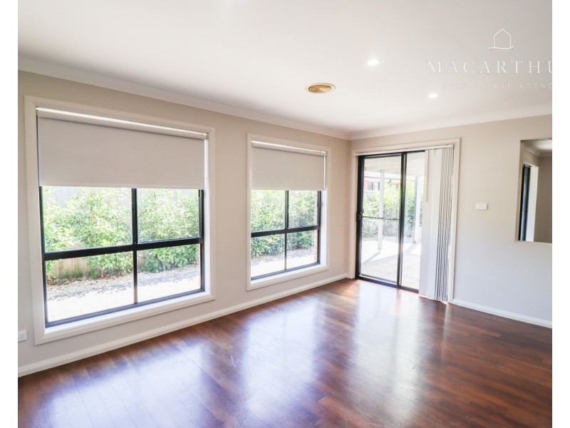 26 Barrima Drive, Glenfield Park NSW 2650