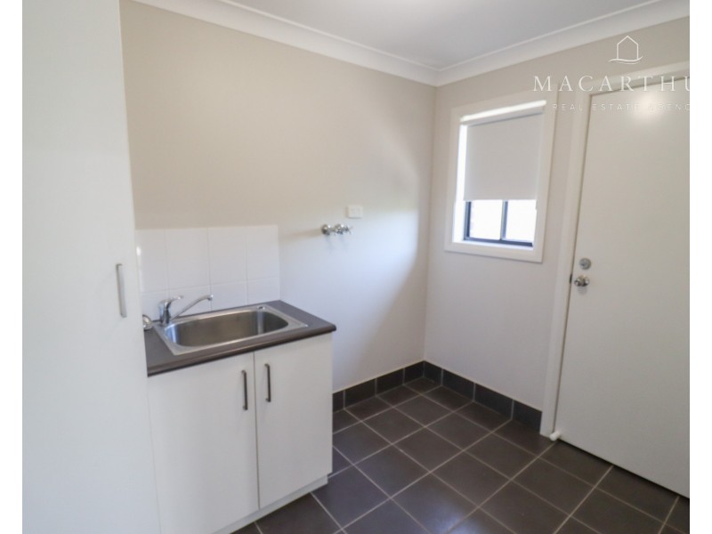 26 Barrima Drive, Glenfield Park NSW 2650