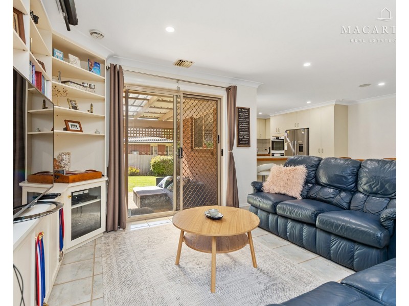 38 Bourkelands Drive, Bourkelands NSW 2650