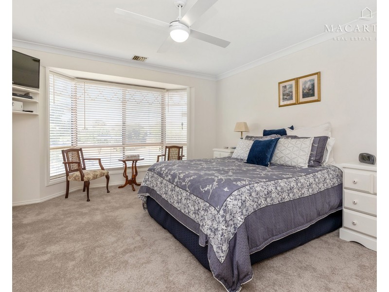 38 Bourkelands Drive, Bourkelands NSW 2650