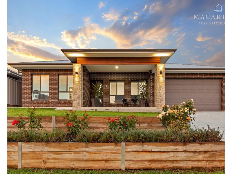 76 Coppabella Drive, Gobbagombalin NSW 2650