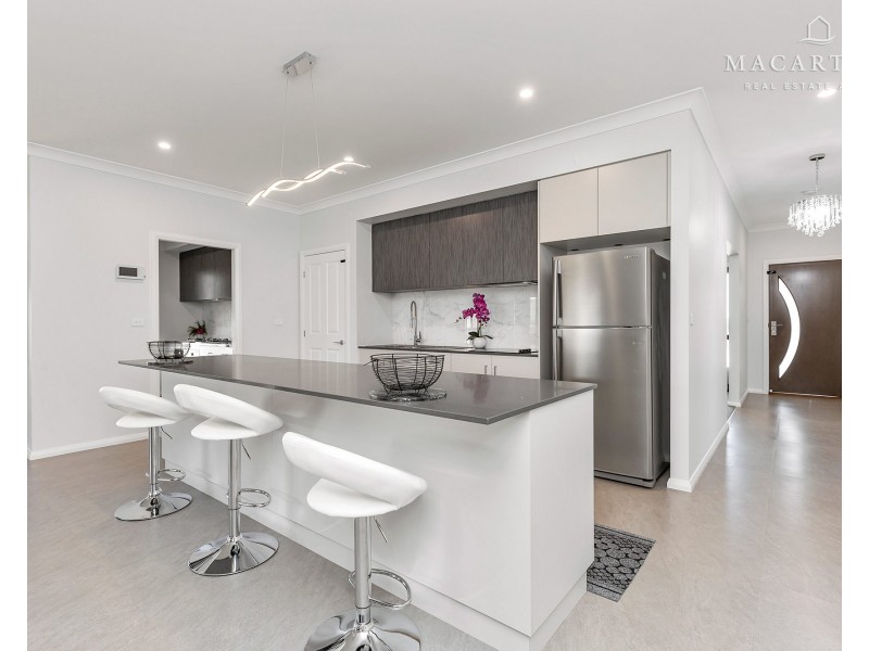 76 Coppabella Drive, Gobbagombalin NSW 2650