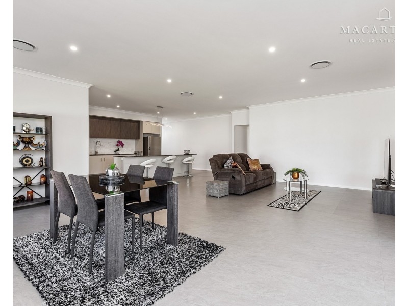 76 Coppabella Drive, Gobbagombalin NSW 2650