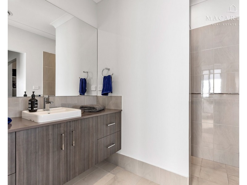 76 Coppabella Drive, Gobbagombalin NSW 2650