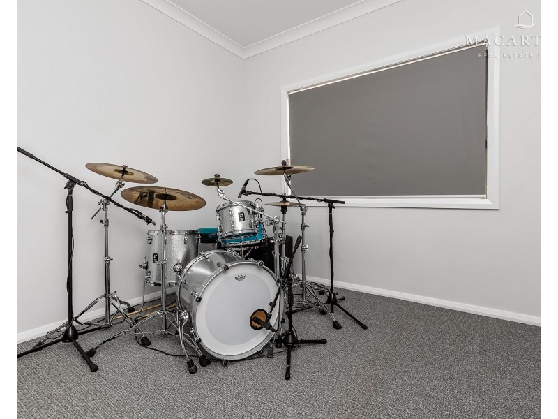 76 Coppabella Drive, Gobbagombalin NSW 2650