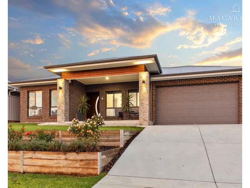 76 Coppabella Drive, Gobbagombalin NSW 2650