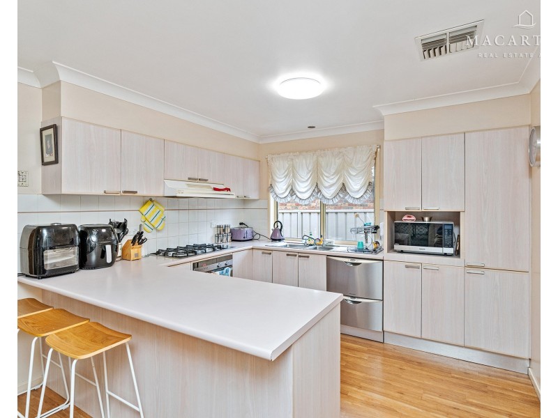 20 Sackville Drive, Forest Hill NSW 2651