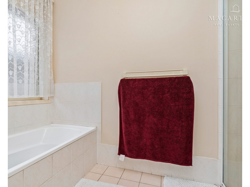 20 Sackville Drive, Forest Hill NSW 2651