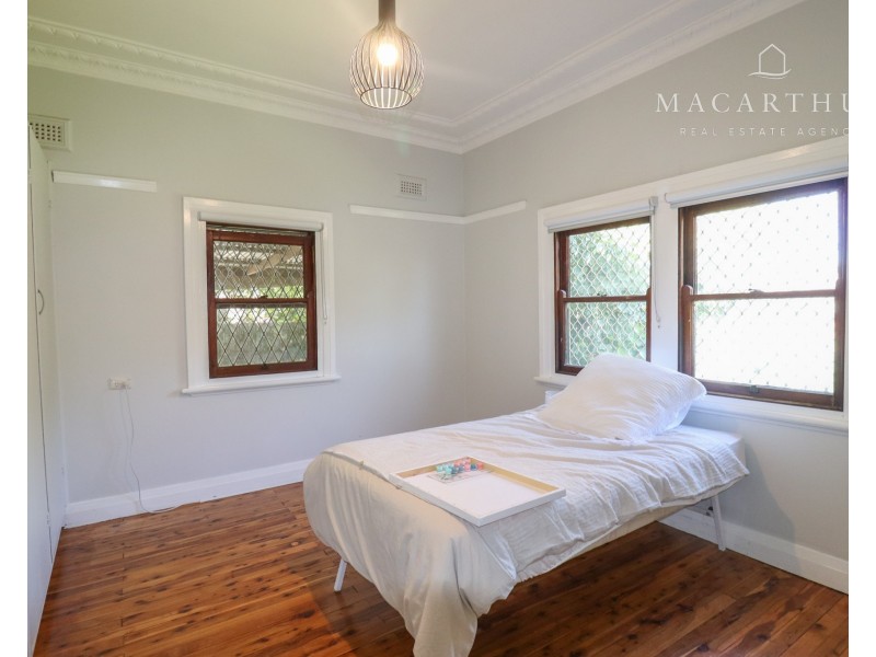 11 Heath Street, Turvey Park NSW 2650