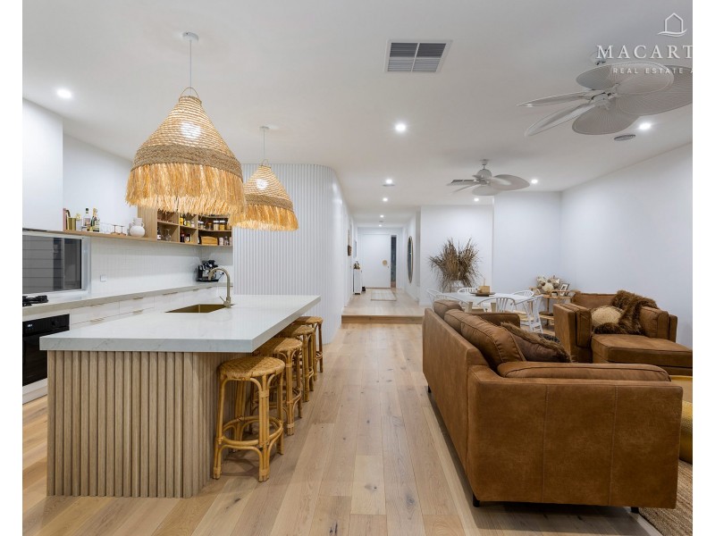 28 Jumbuck Drive, Gobbagombalin NSW 2650
