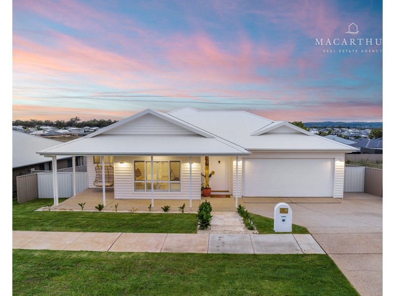 28 Jumbuck Drive, Gobbagombalin NSW 2650