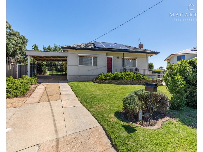 18 Koora Place, Mount Austin NSW 2650