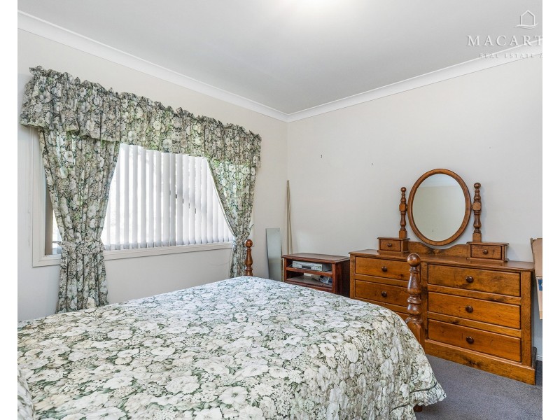 76 East Street, North Wagga Wagga NSW 2650