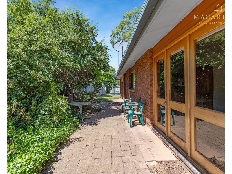 1 Emu Place, Kooringal NSW 2650