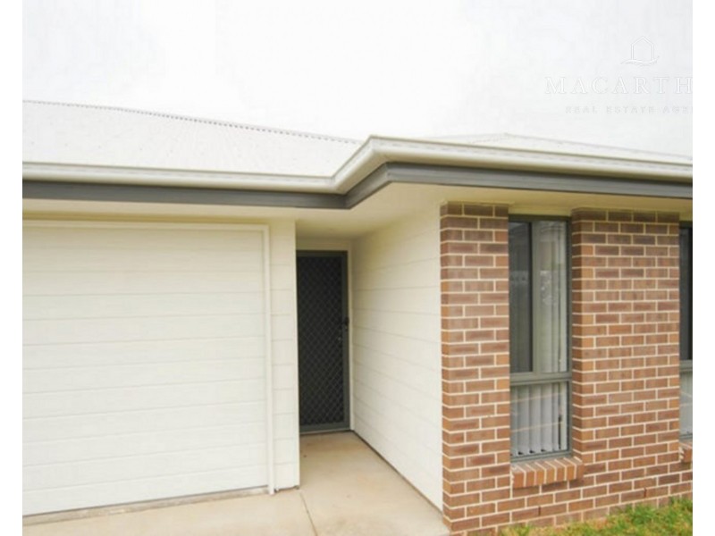 1/8 Gasnier Loop, Boorooma NSW 2650