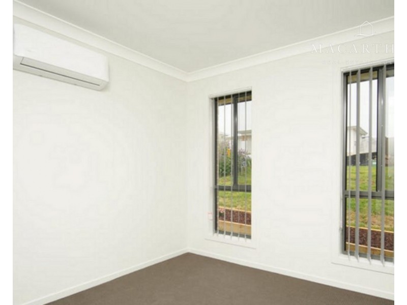 1/8 Gasnier Loop, Boorooma NSW 2650