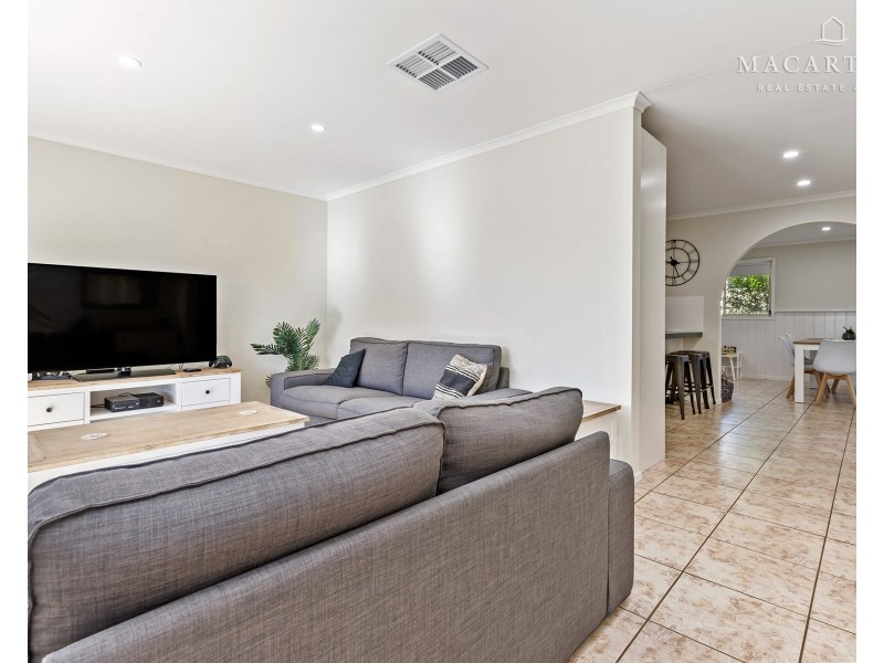 2 Matheson Place, Estella NSW 2650