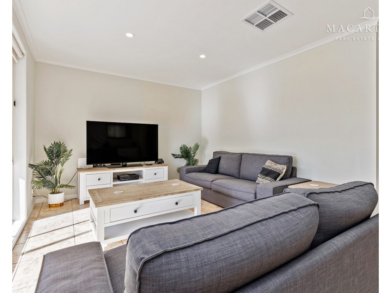 2 Matheson Place, Estella NSW 2650