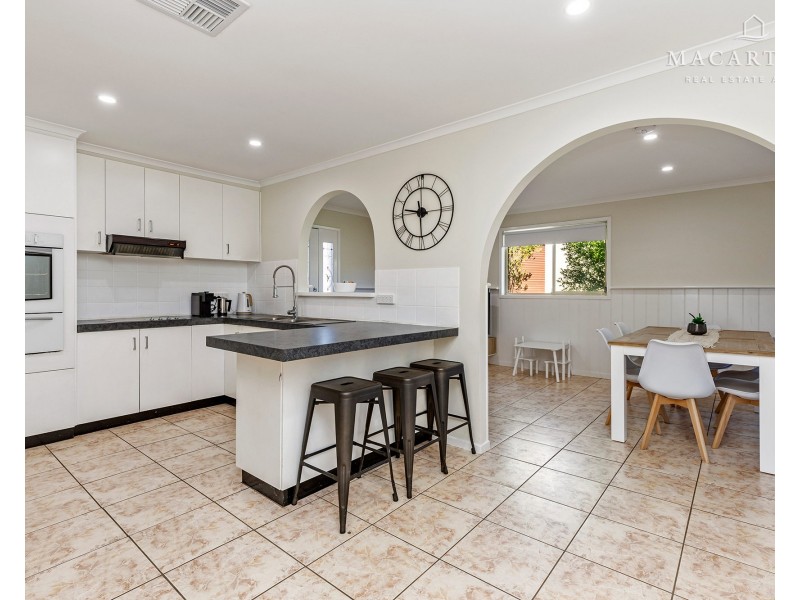 2 Matheson Place, Estella NSW 2650