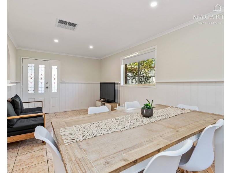 2 Matheson Place, Estella NSW 2650