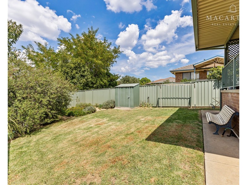 7 Osprey Place, Estella NSW 2650