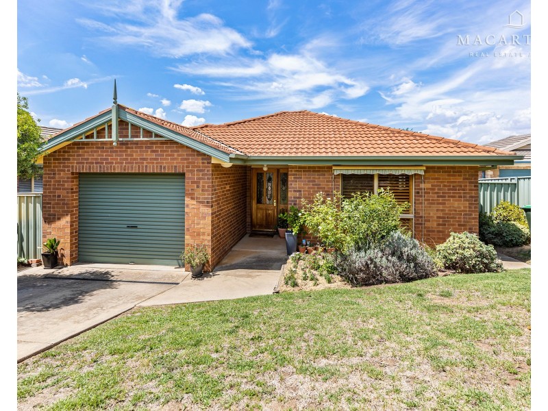 7 Osprey Place, Estella NSW 2650