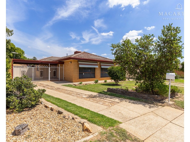 115 McKell Avenue, Mount Austin NSW 2650