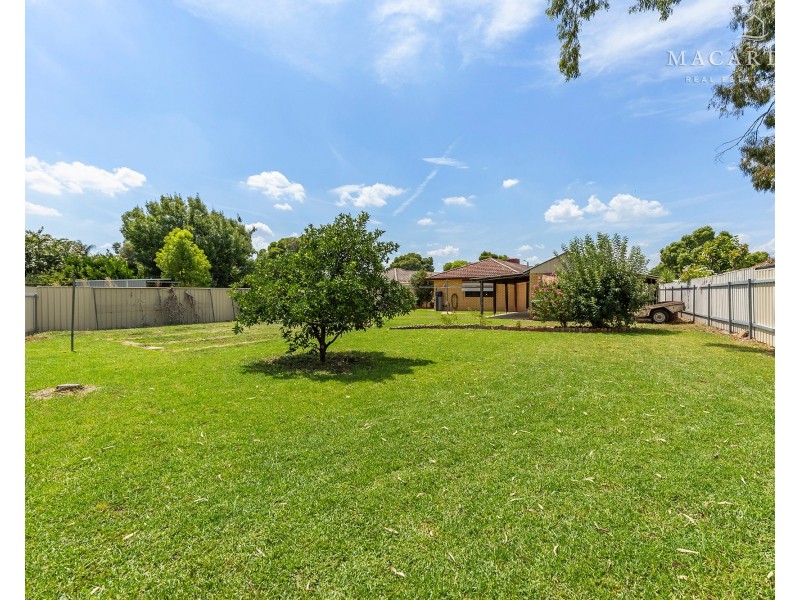 115 McKell Avenue, Mount Austin NSW 2650