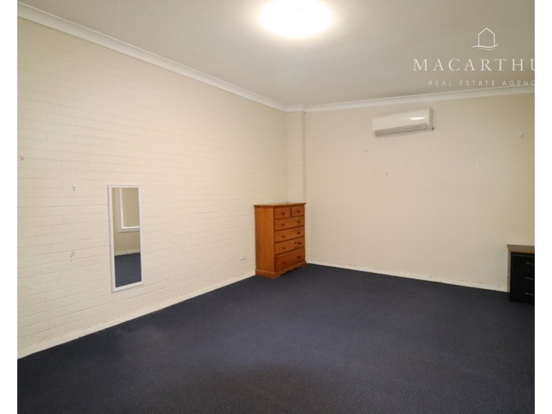 11 Lewisham Avenue, Wagga Wagga NSW 2650