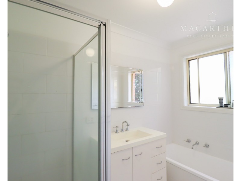 1/8 Malebo Place, Tatton NSW 2650